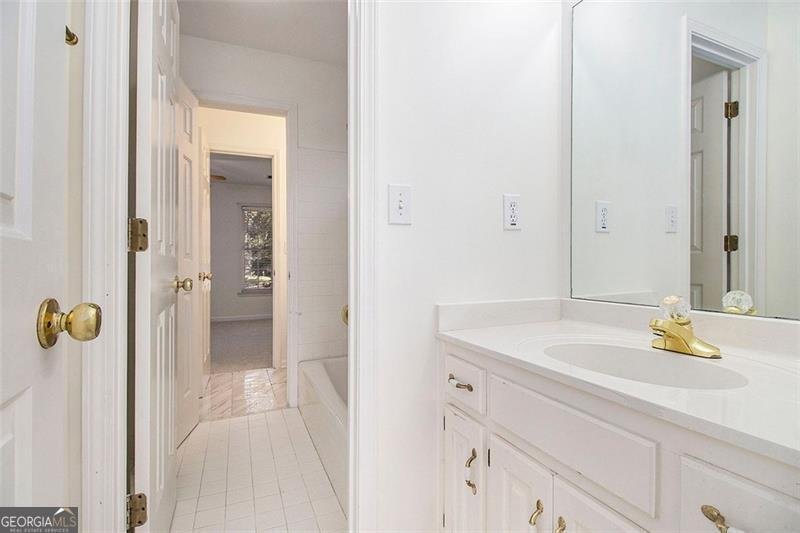 2520 SUMMEROAK Drive Tucker - 24