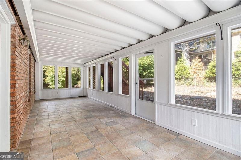 2520 SUMMEROAK Drive Tucker - 33