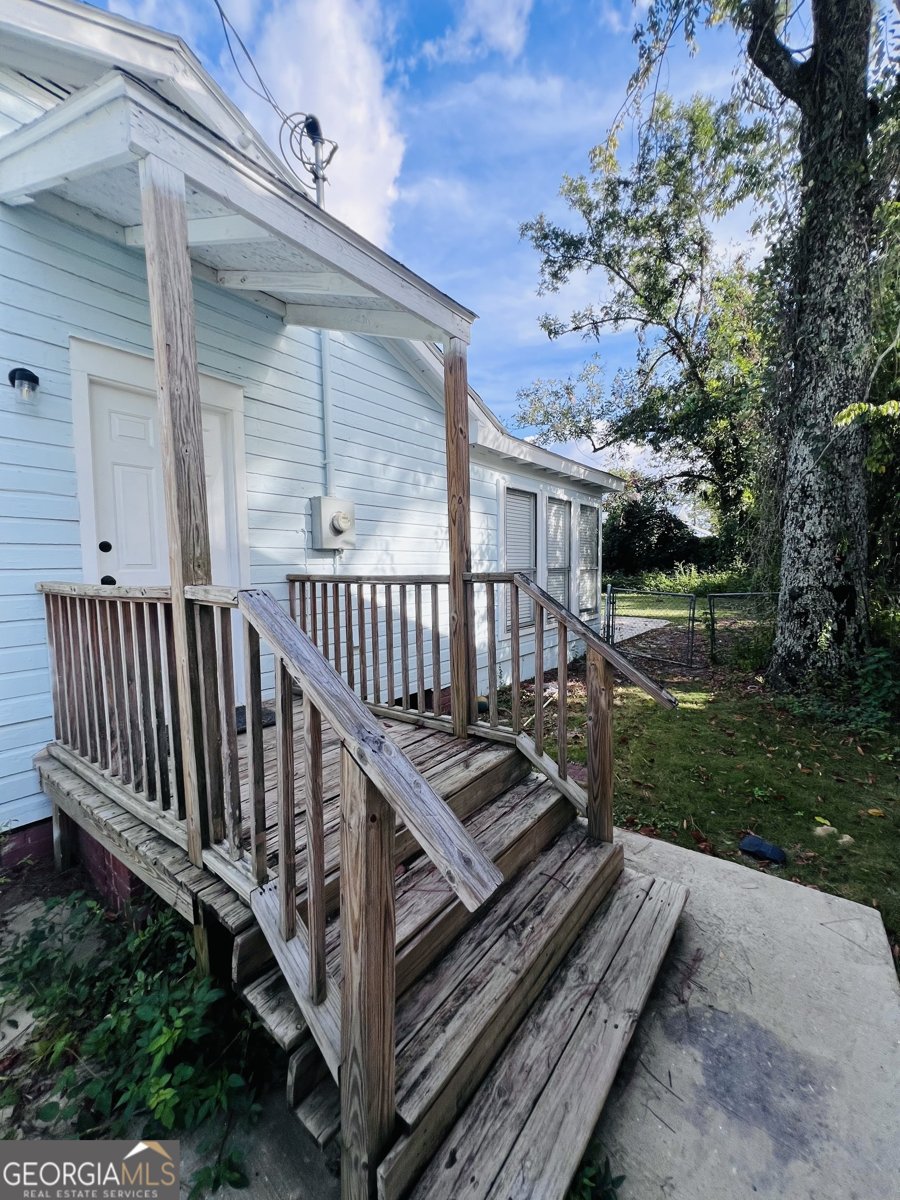 611 Adair Street Valdosta - 3