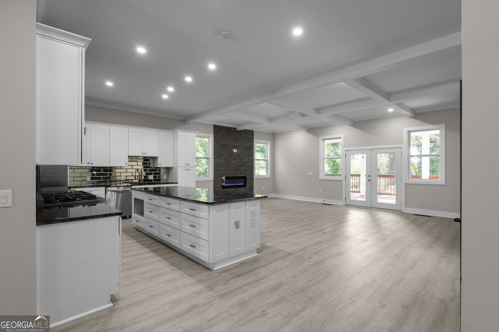 1331 Diamond Avenue Atlanta - 19