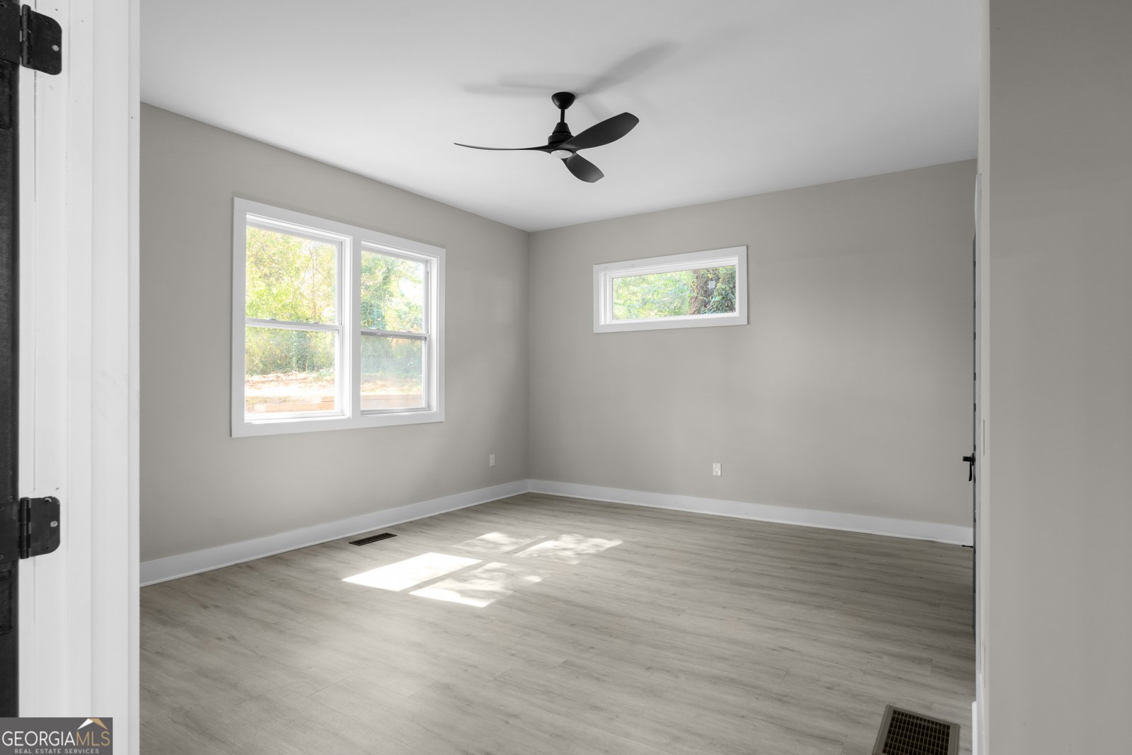 1331 Diamond Avenue Atlanta - 26
