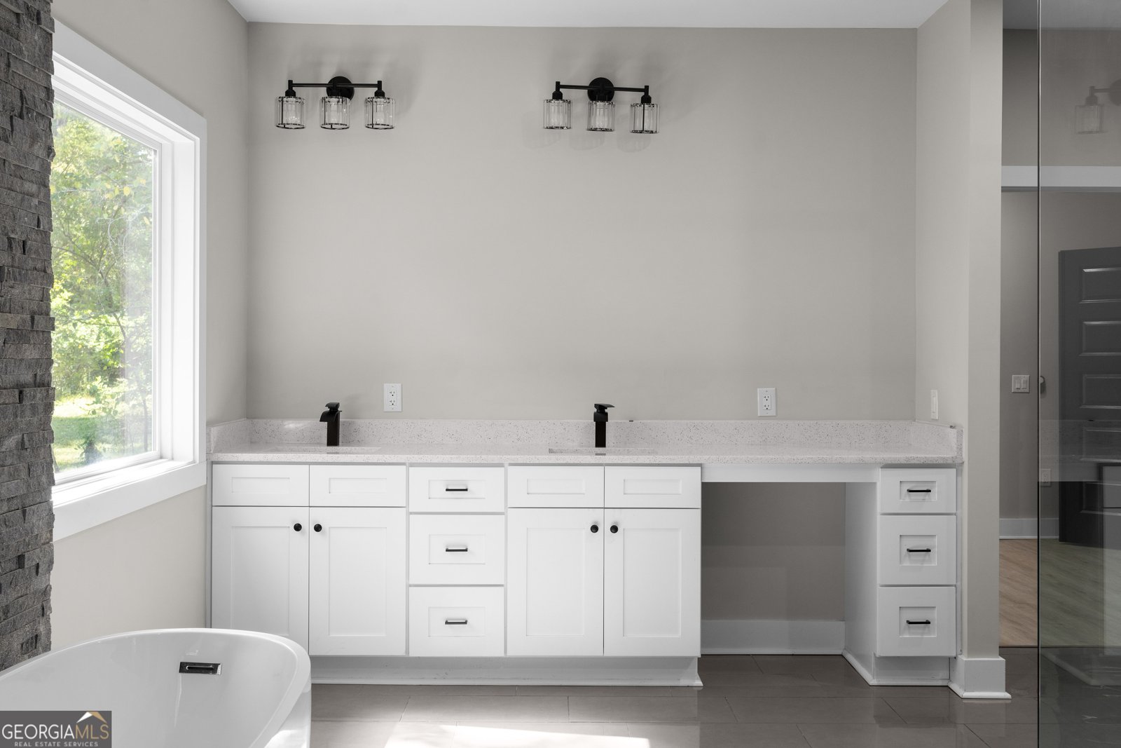 1331 Diamond Avenue Atlanta - 55