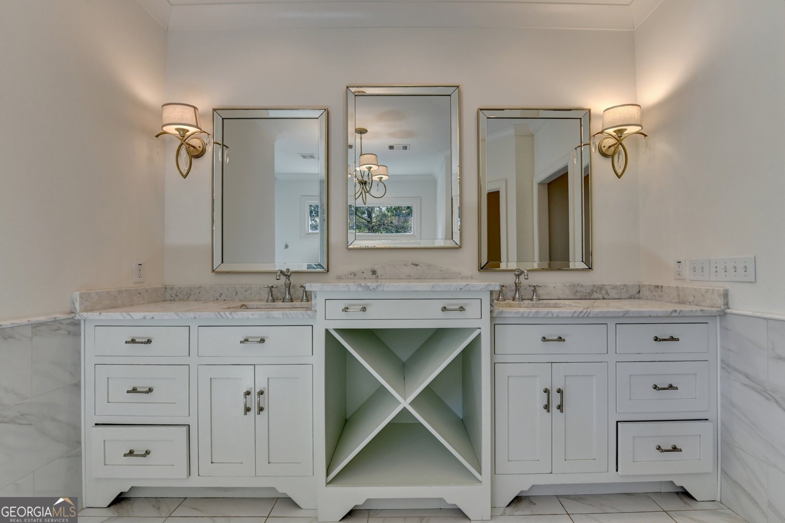 3625 Woodbury Creek Drive Cumming - 77