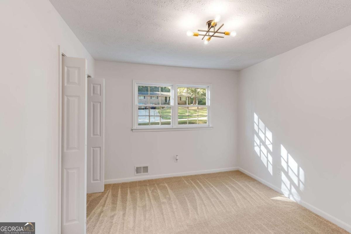 6883 Lakeshore Drive Douglasville - 2