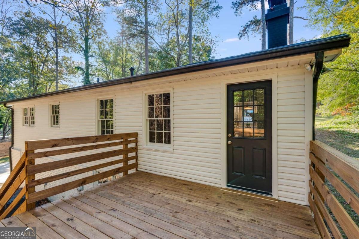 6883 Lakeshore Drive Douglasville - 7