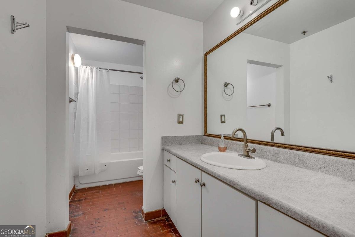 881 Memorial Drive Atlanta - 11