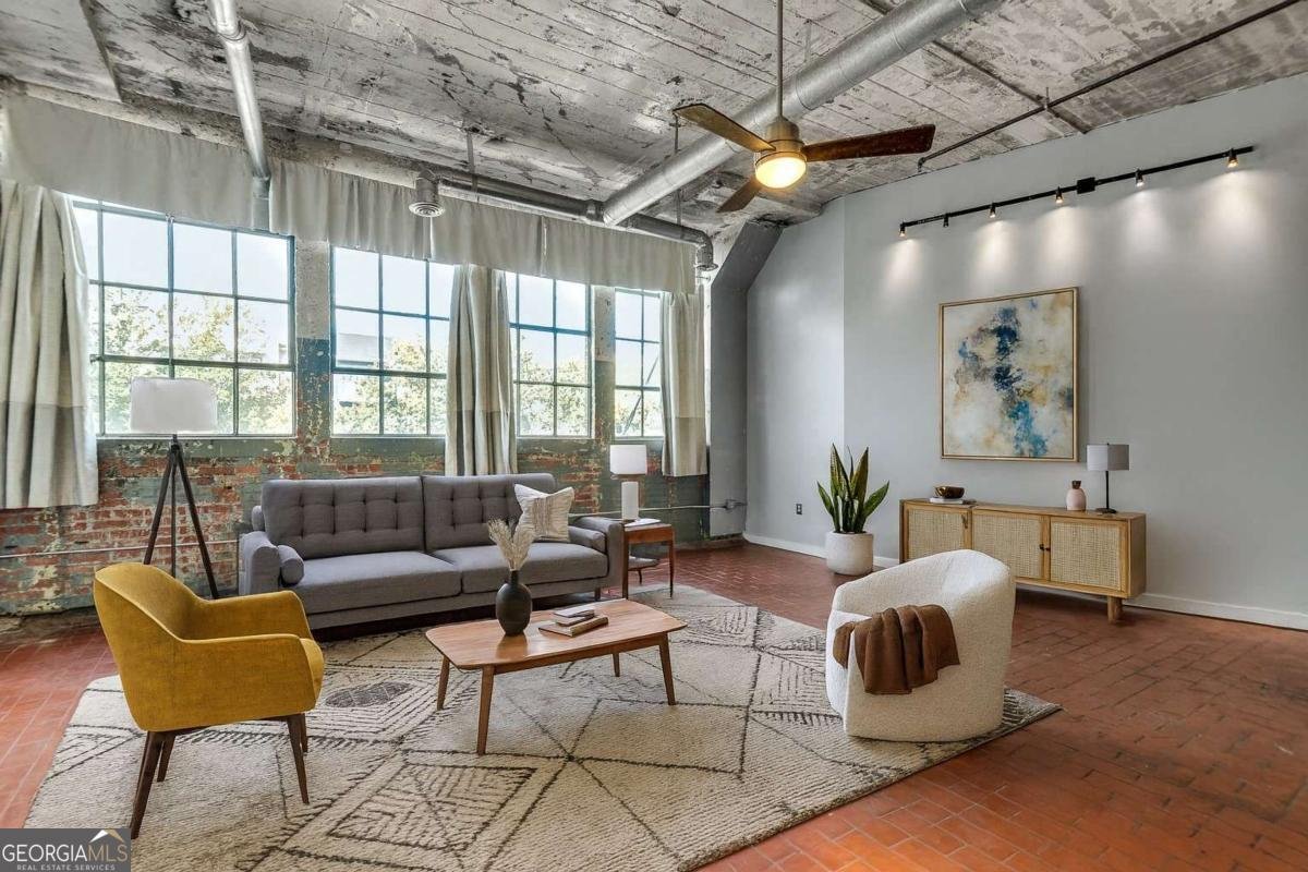 881 Memorial Drive Atlanta - 3