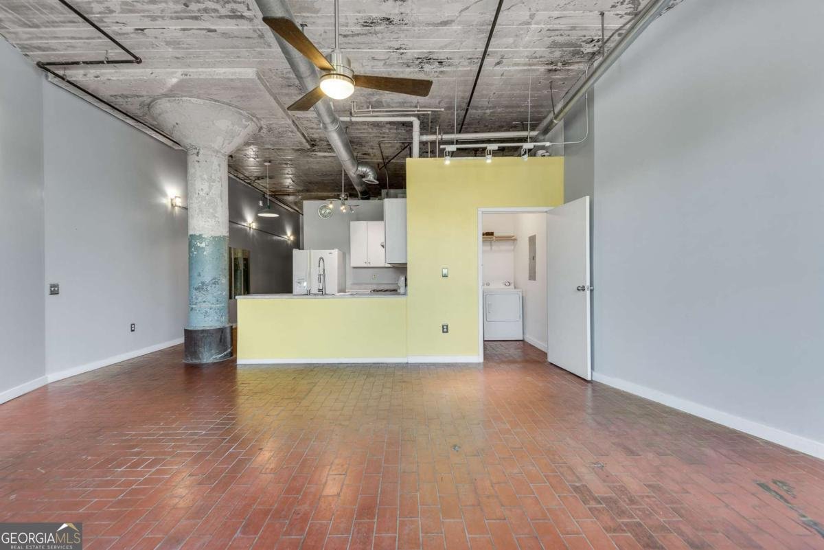 881 Memorial Drive Atlanta - 6