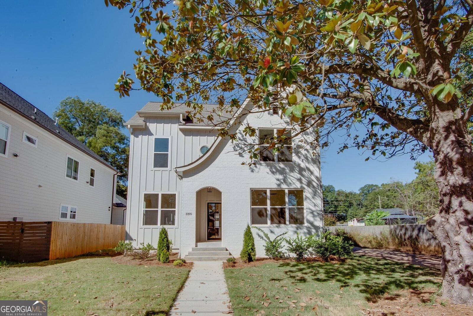 3395 Lee Street East Point - 1