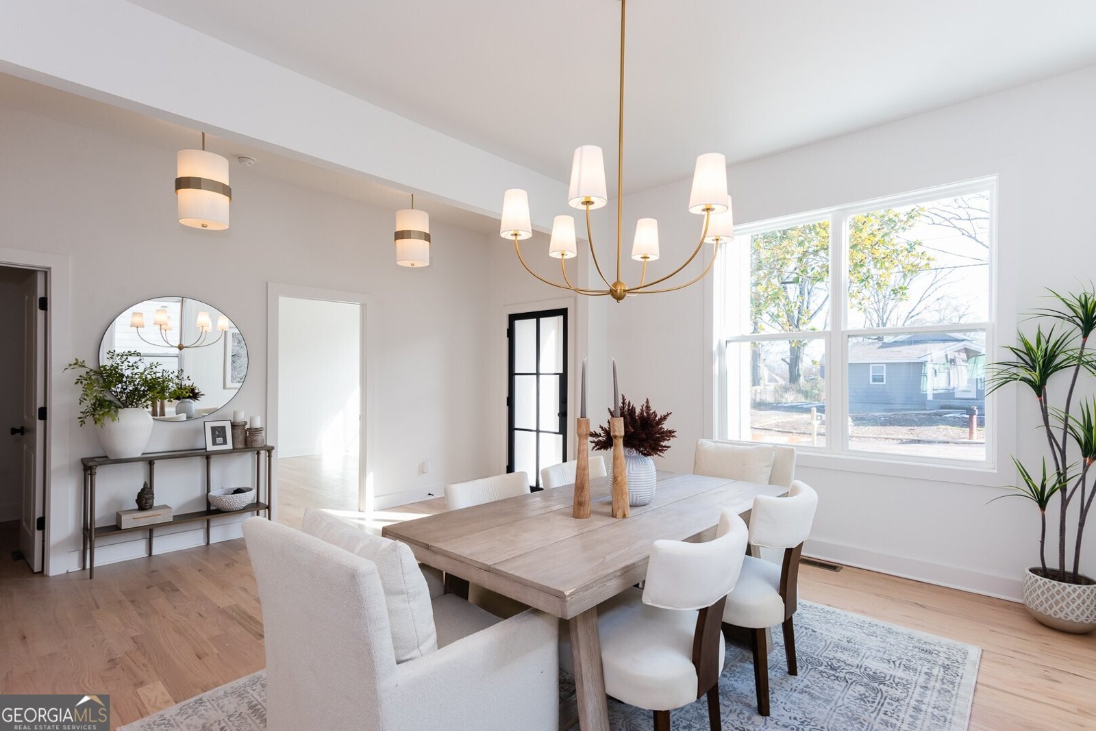 3395 Lee Street East Point - 12