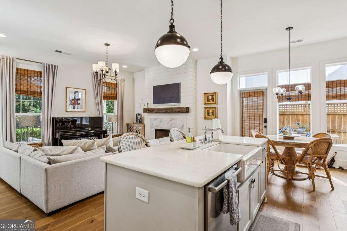 2807 Mathews Street Smyrna - 11