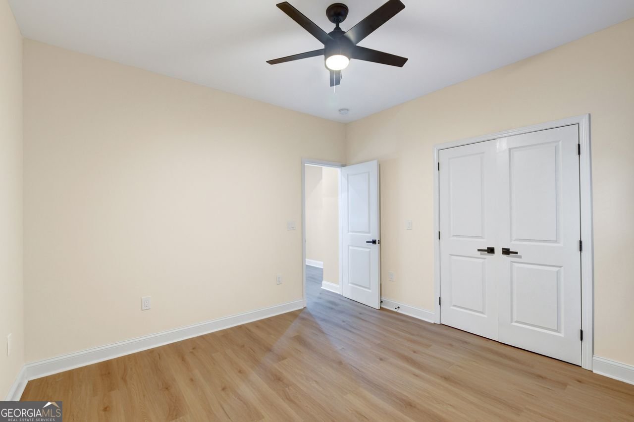 926 Avebury Drive East Point - 20