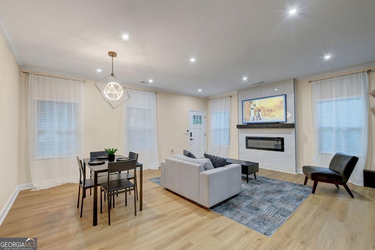926 Avebury Drive East Point - 6