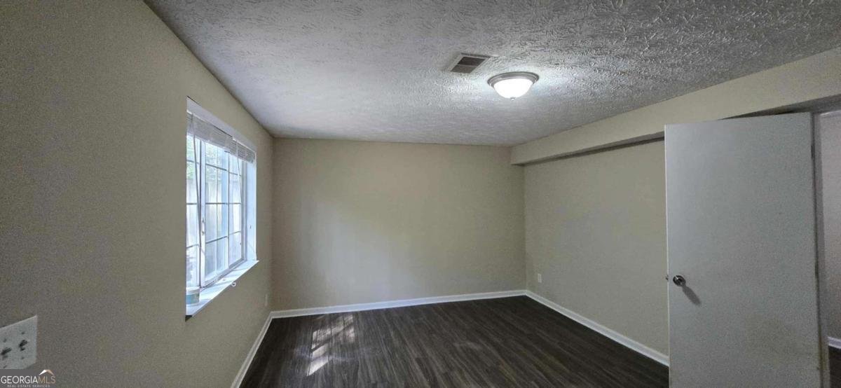 5595 Marbut Road Lithonia - 27