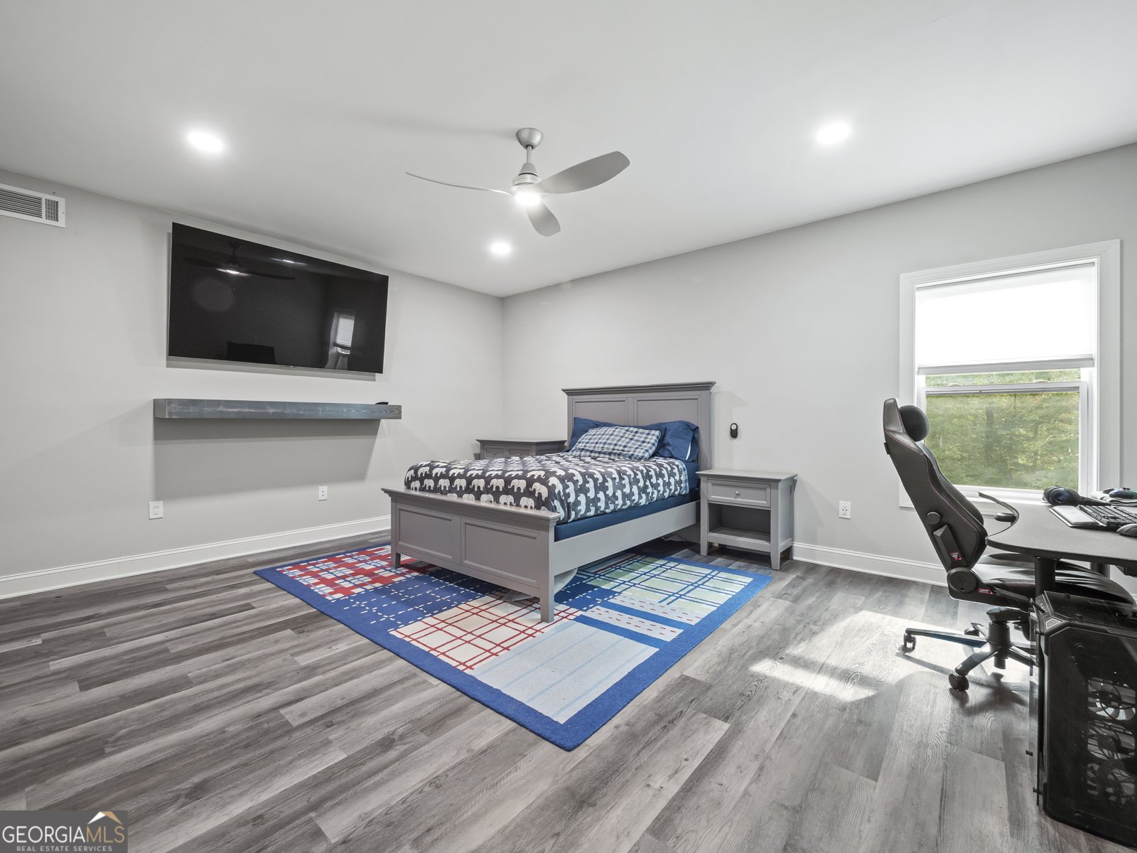 5007 Chastain Way Gainesville - 27