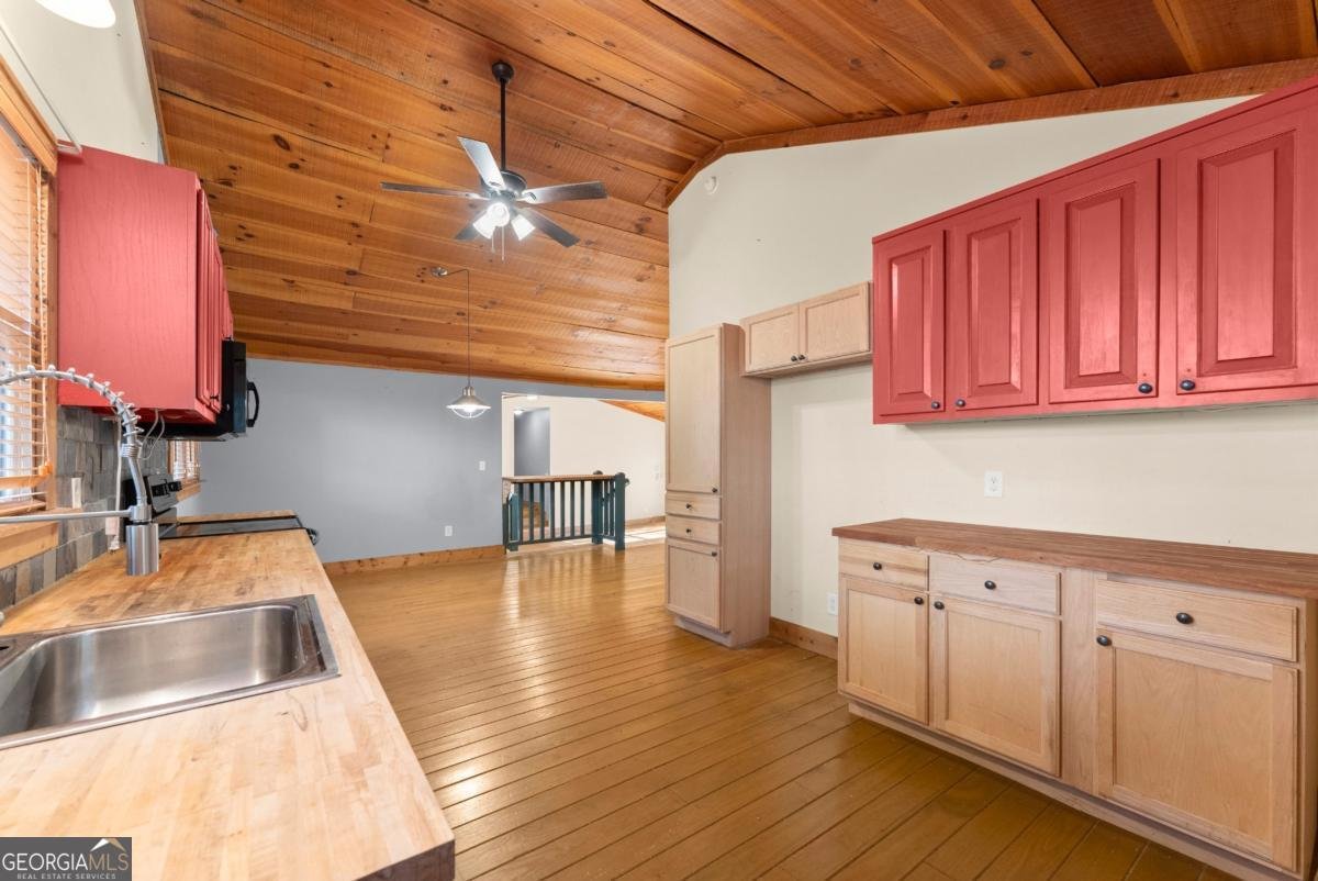 773 Shorewood Circle Toccoa - 17