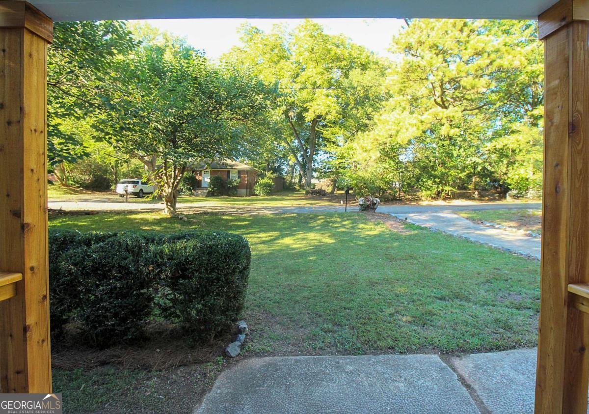 1824 Crestridge Drive Marietta - 9