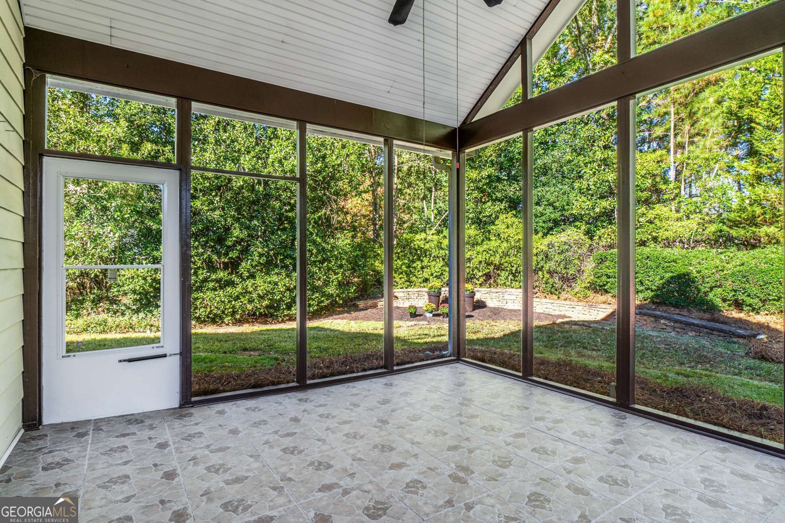 560 Sweet Stream Trace Johns Creek - 13
