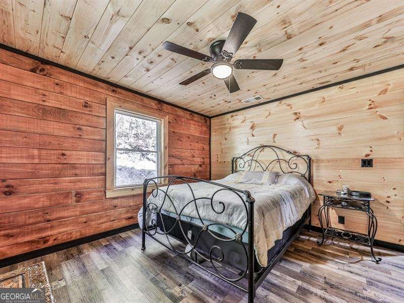 1166 Upper Sweetwater Trail White - 17