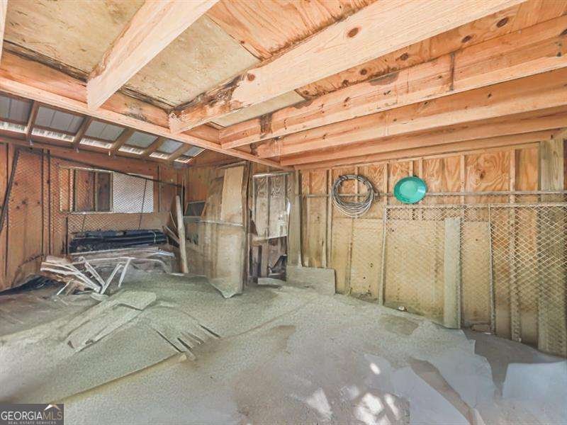 1166 Upper Sweetwater Trail White - 23