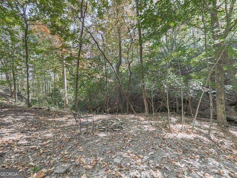 1166 Upper Sweetwater Trail White - 32