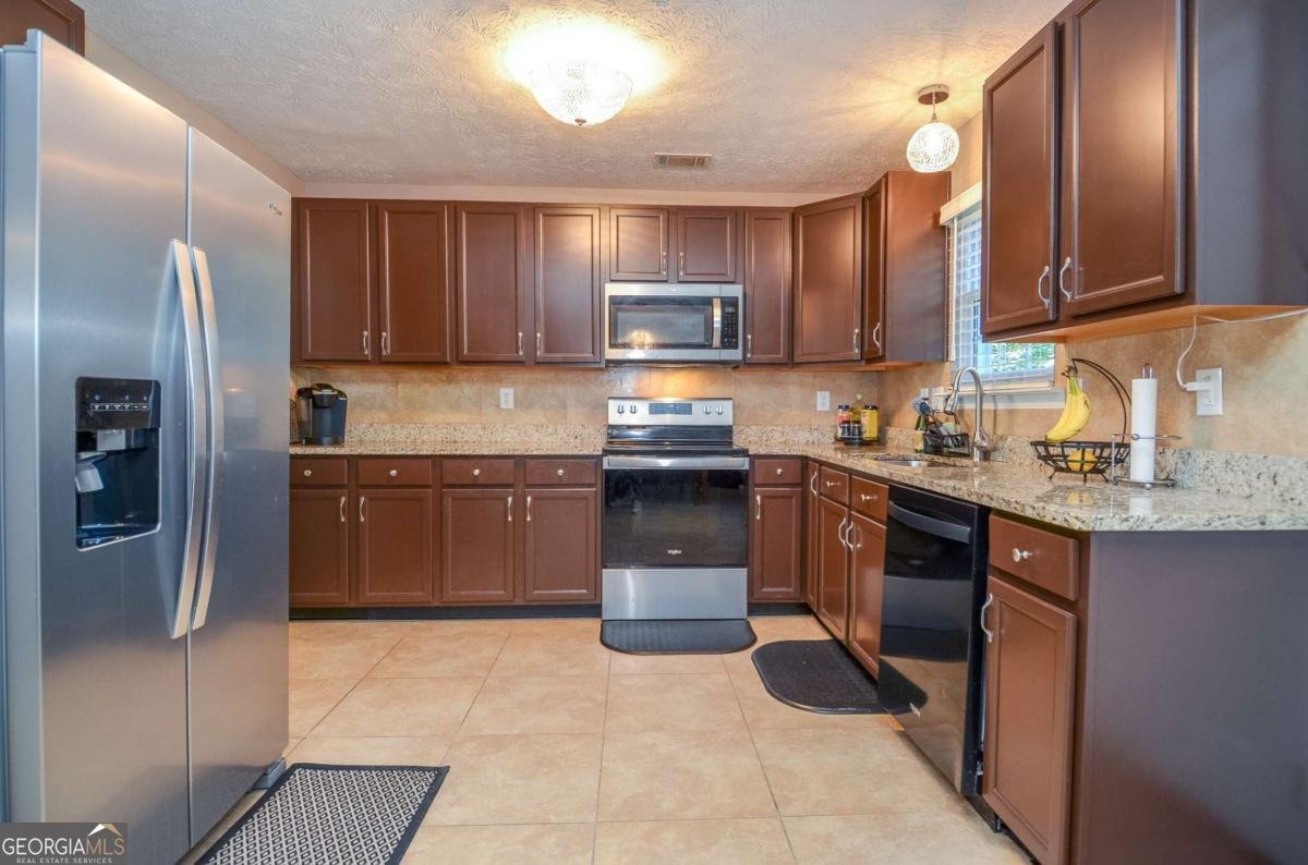 2381 Temple View Court Snellville - 11