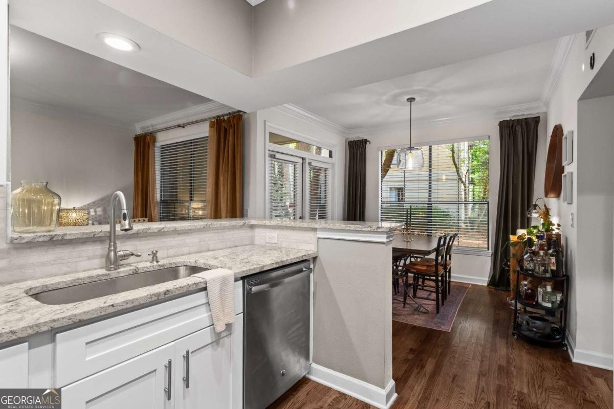 3777 Peachtree Road Brookhaven - 12