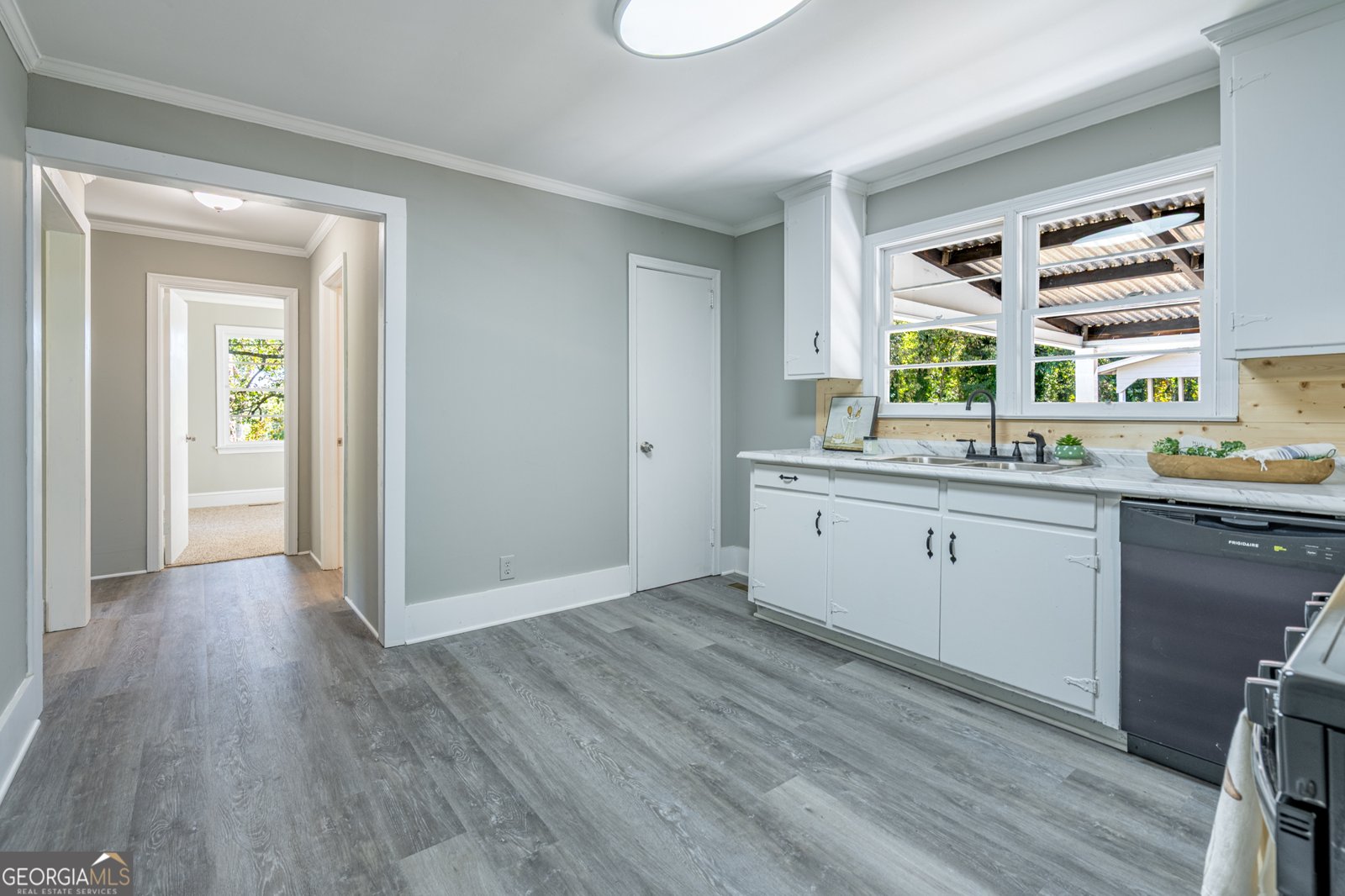 26 Lady Marian Drive Rome - 8