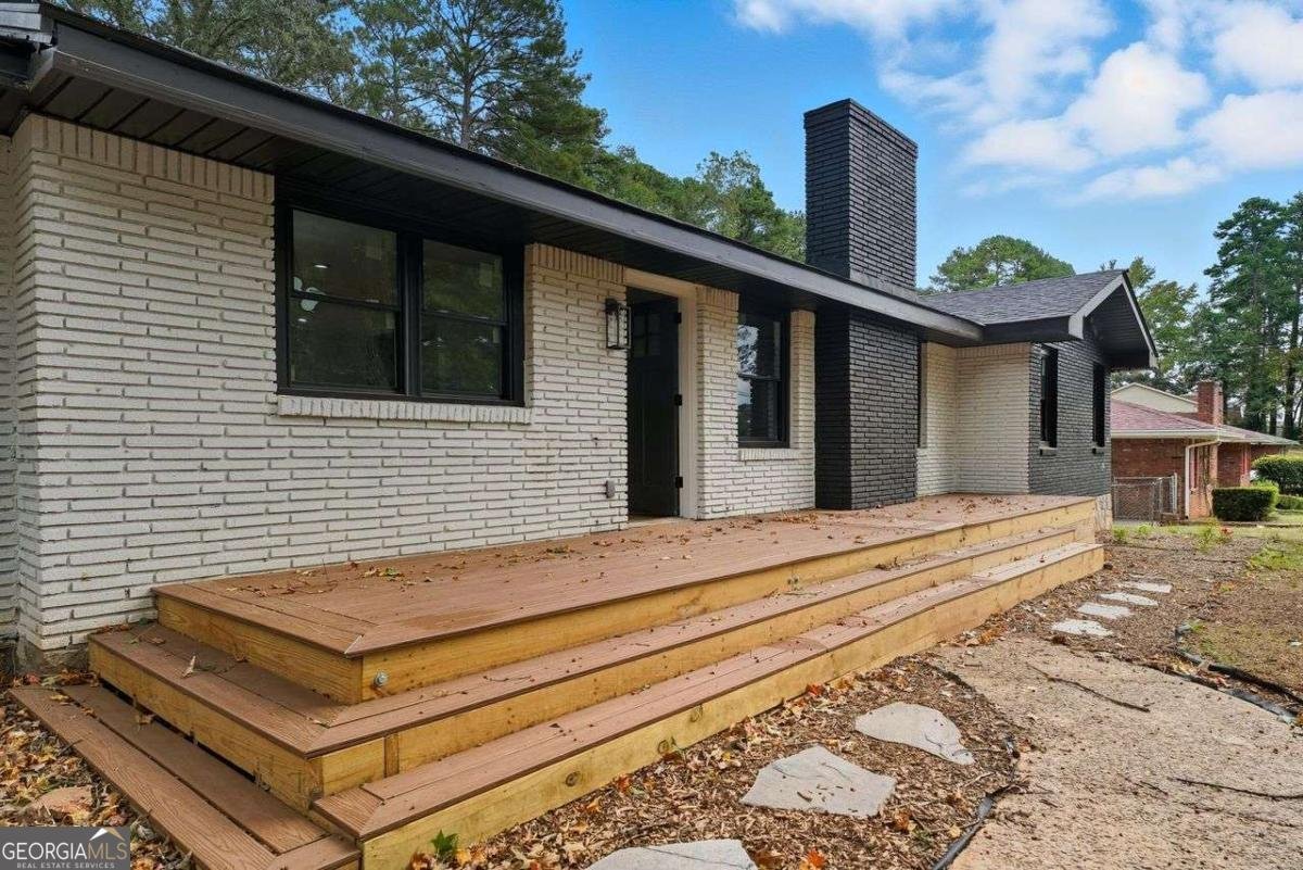 1971 Honeysuckle Lane Atlanta - 1
