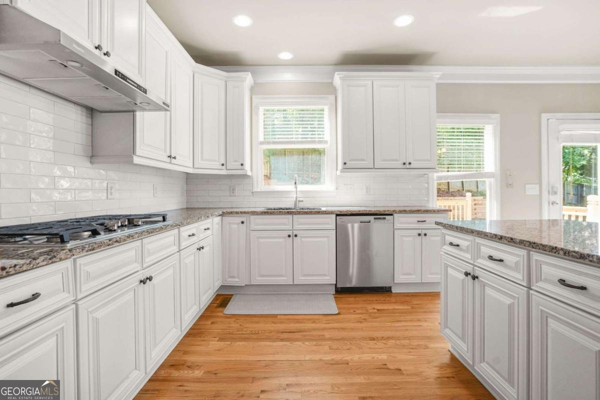 955 Gardiner Circle Suwanee - 14