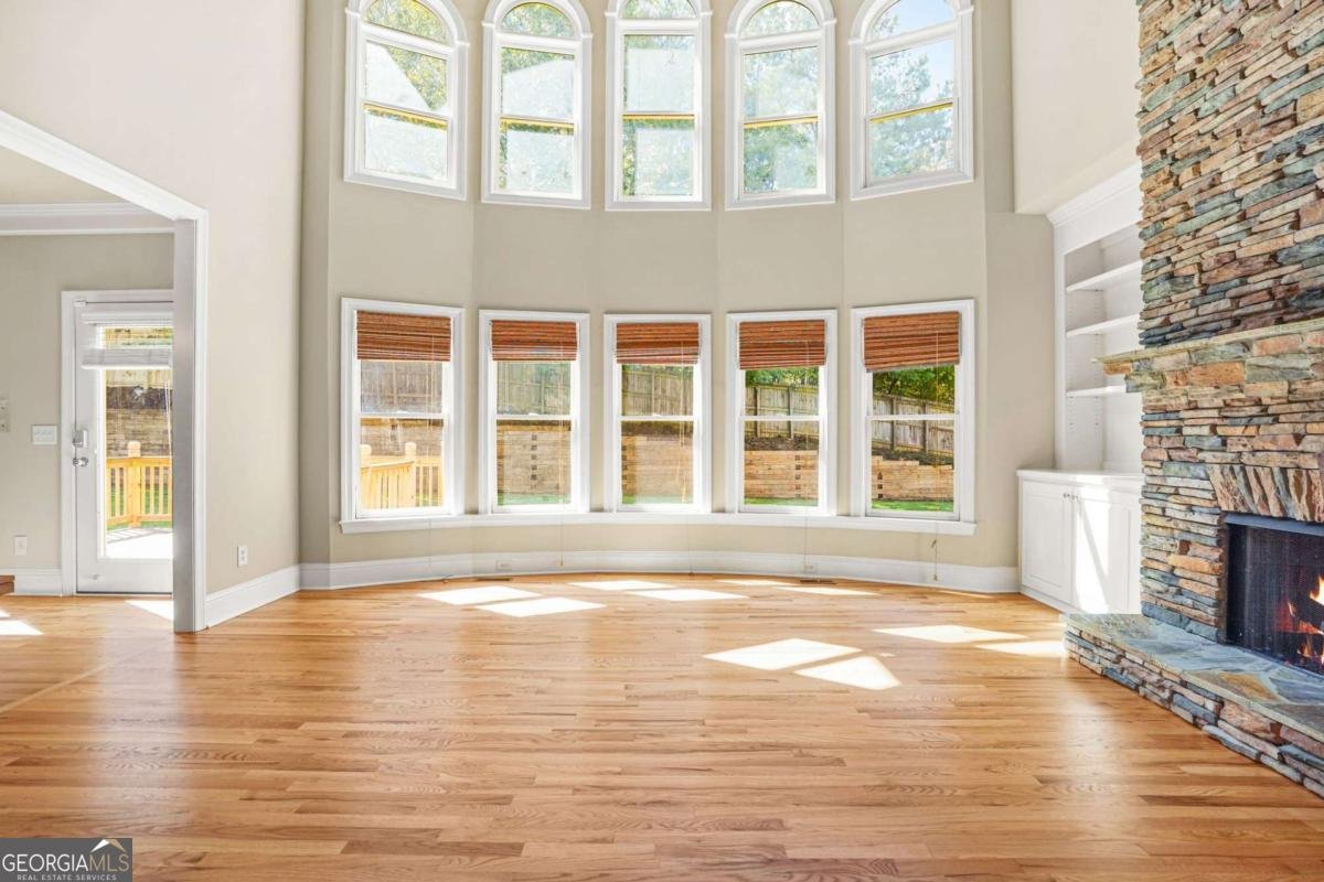 955 Gardiner Circle Suwanee - 8