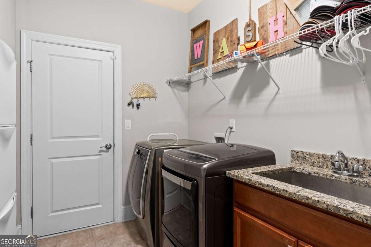 2333 BARRINGTON TRACE Circle Atlanta - 3