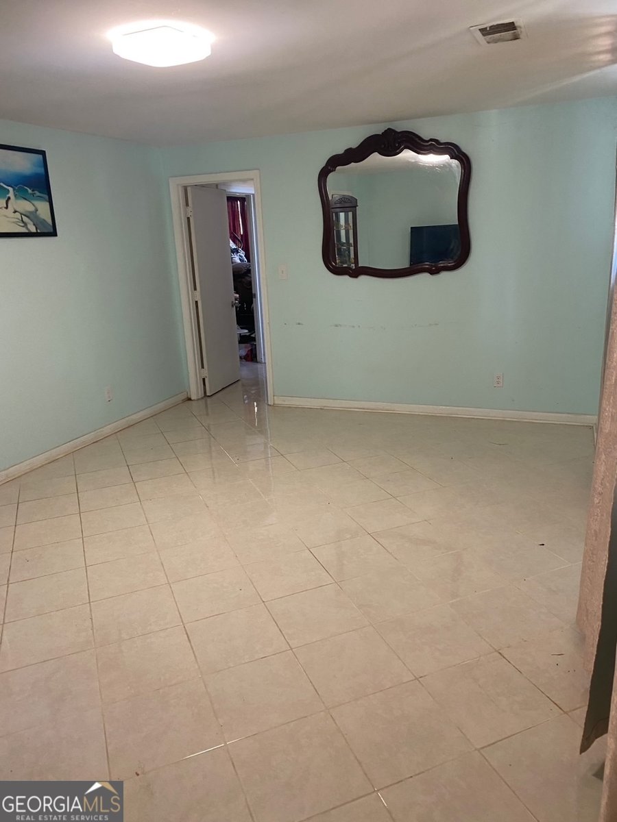 1025 Lynwood Place Forest Park - 13