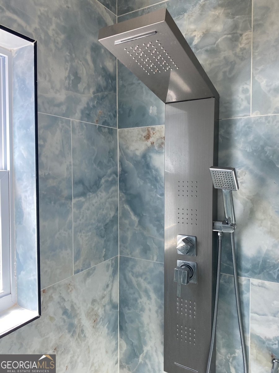 1025 Lynwood Place Forest Park - 17