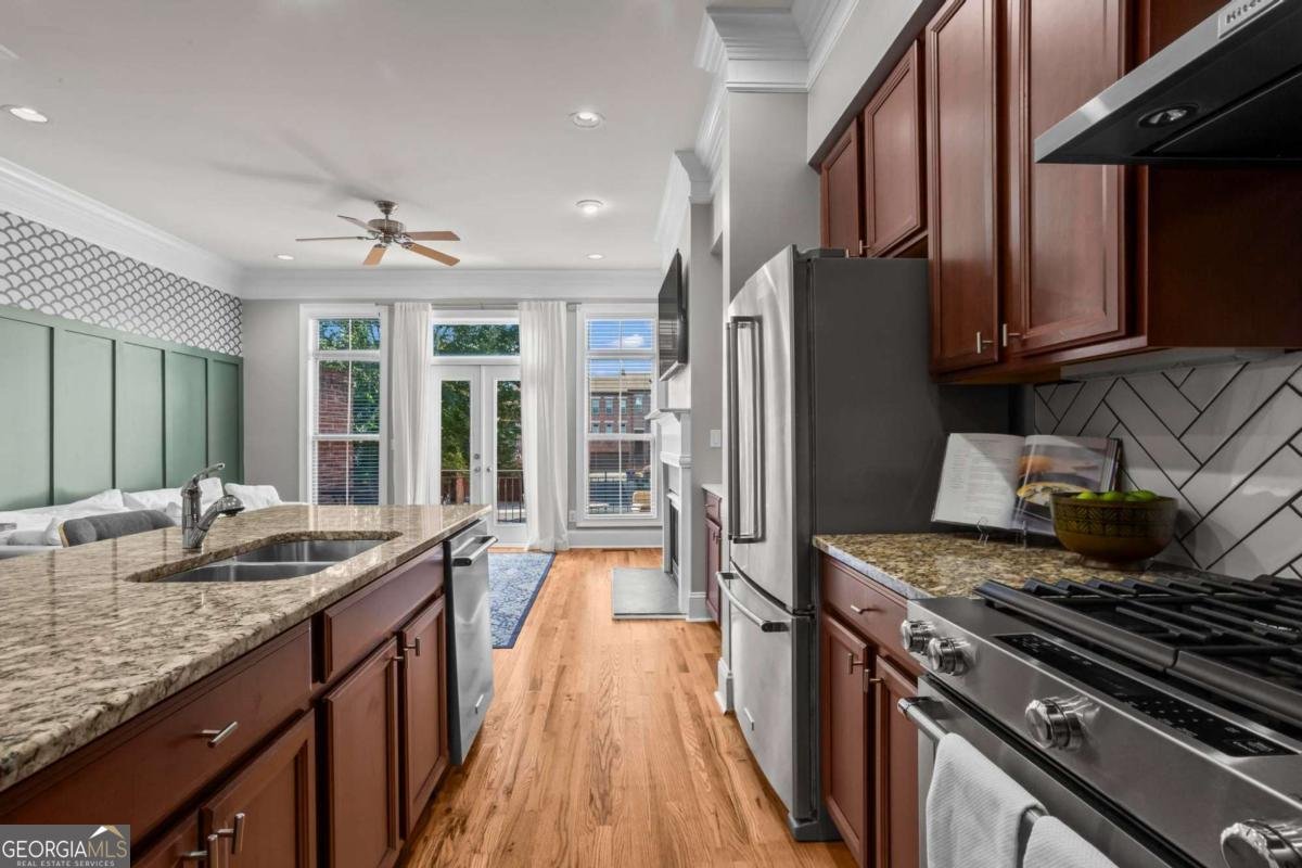 2560 Crescent Park Court Atlanta - 12