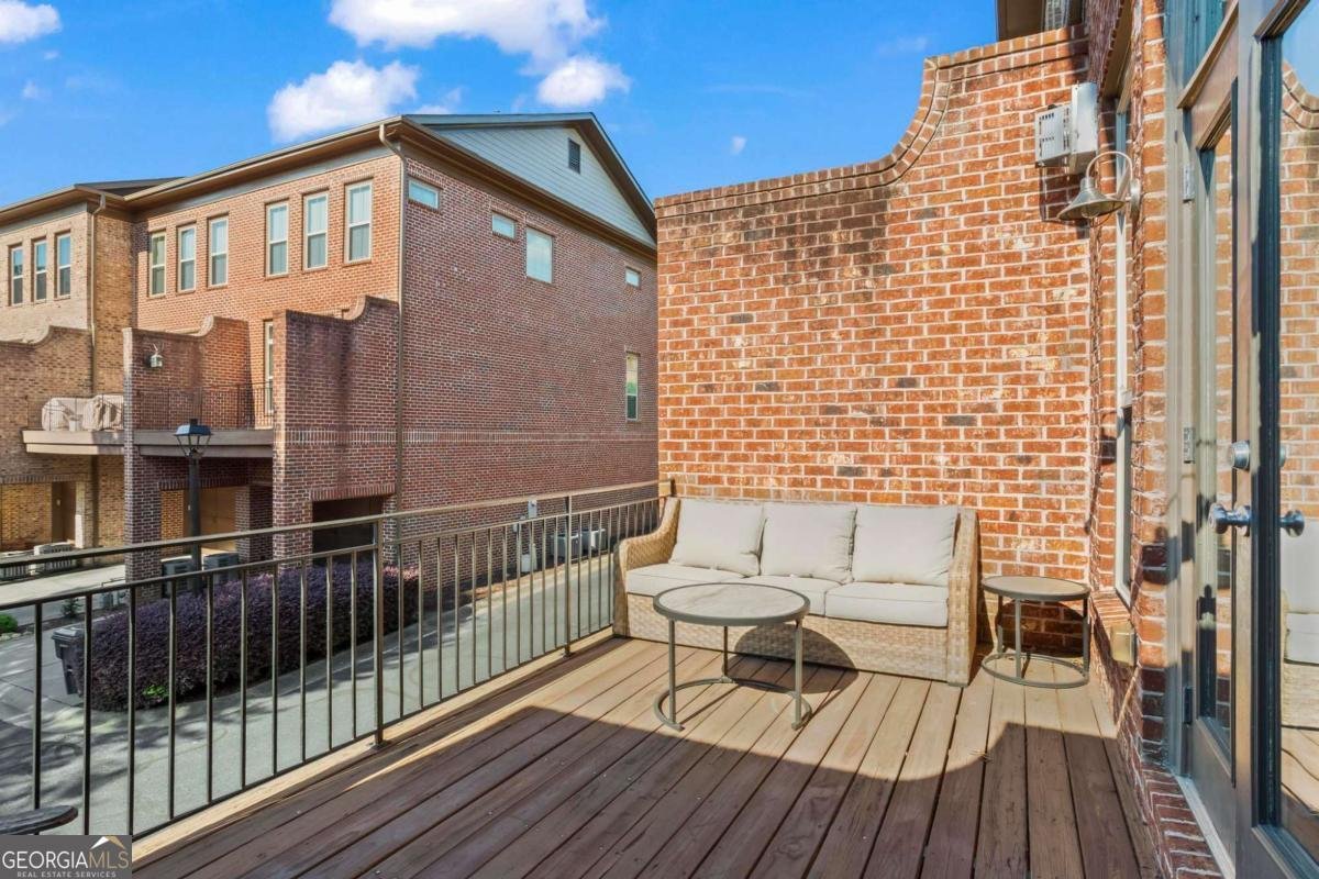 2560 Crescent Park Court Atlanta - 14
