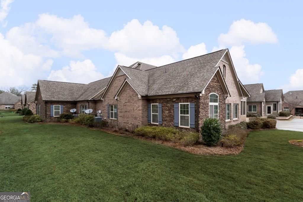 320 Brookhaven Walk Johns Creek - 1
