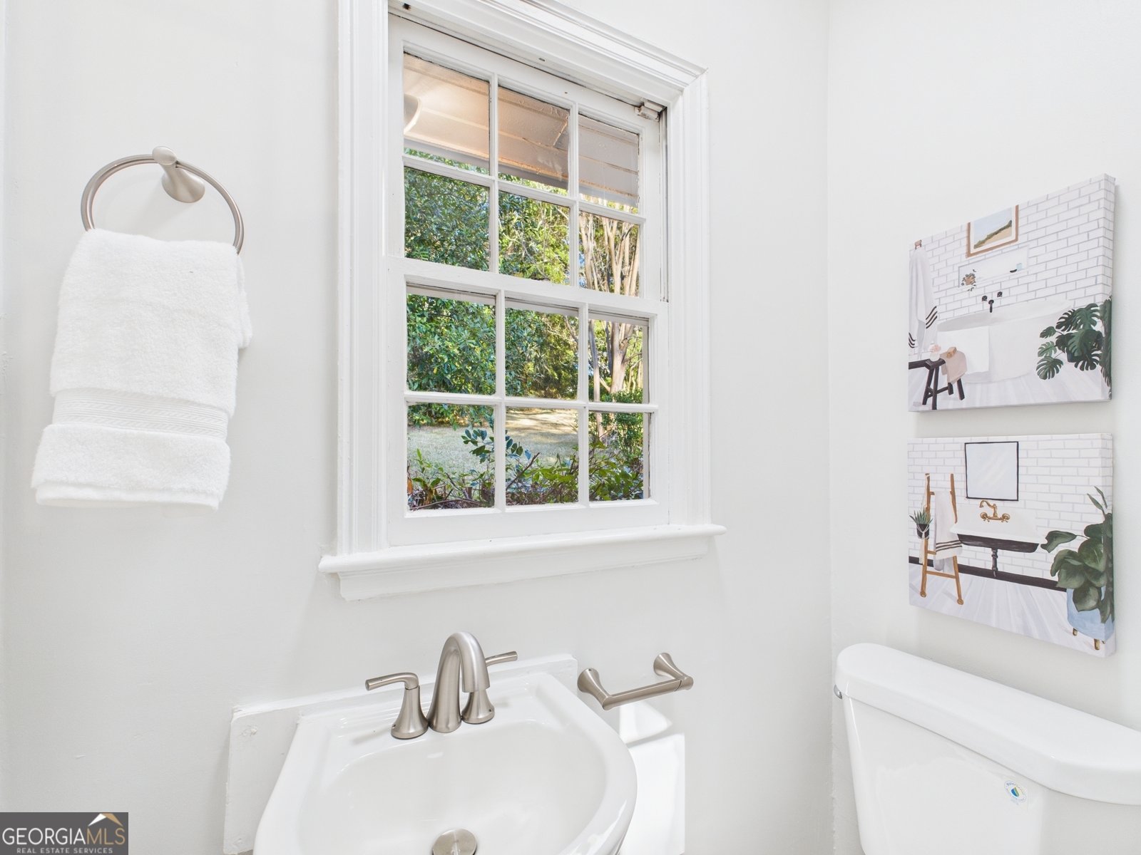2973 Victoria Circle Macon - 33