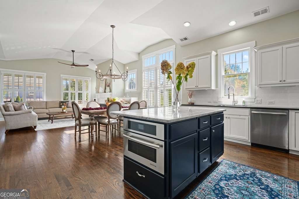 215 Mcaffee Street Woodstock - 15