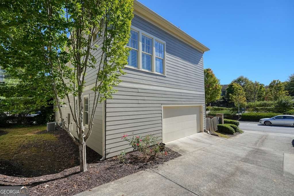 215 Mcaffee Street Woodstock - 38