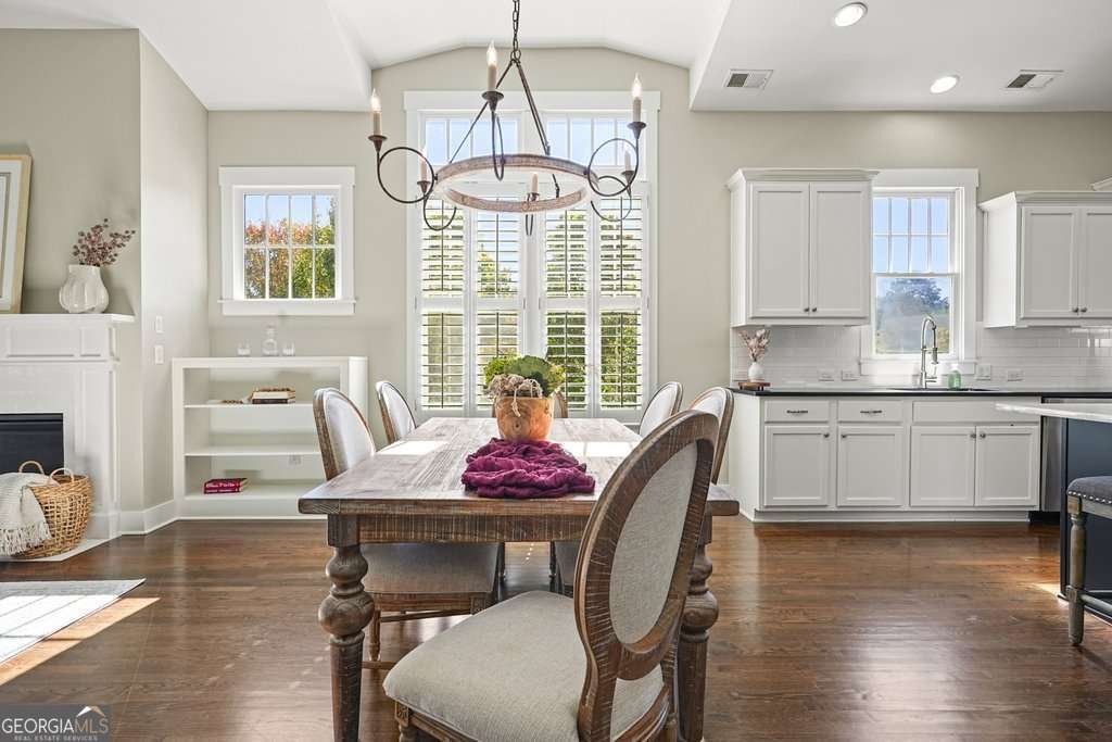 215 Mcaffee Street Woodstock - 5