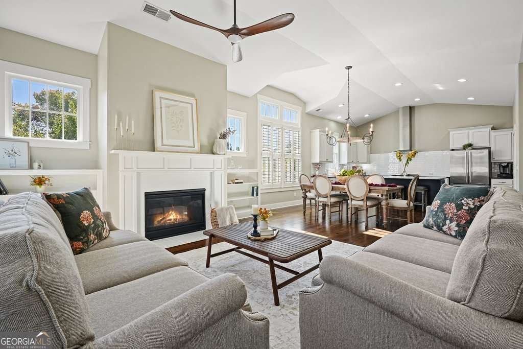 215 Mcaffee Street Woodstock - 6