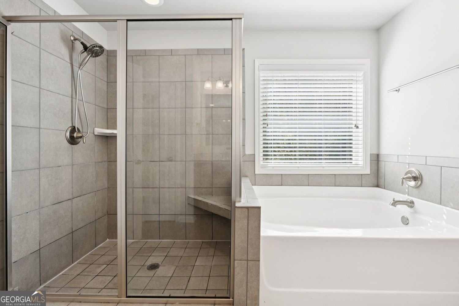6025 Carruth Lake Drive Cumming - 34