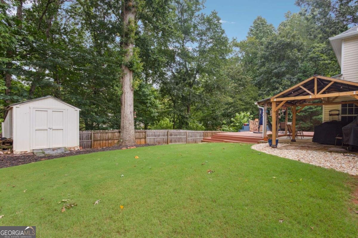6430 Glen Drive Cumming - 40