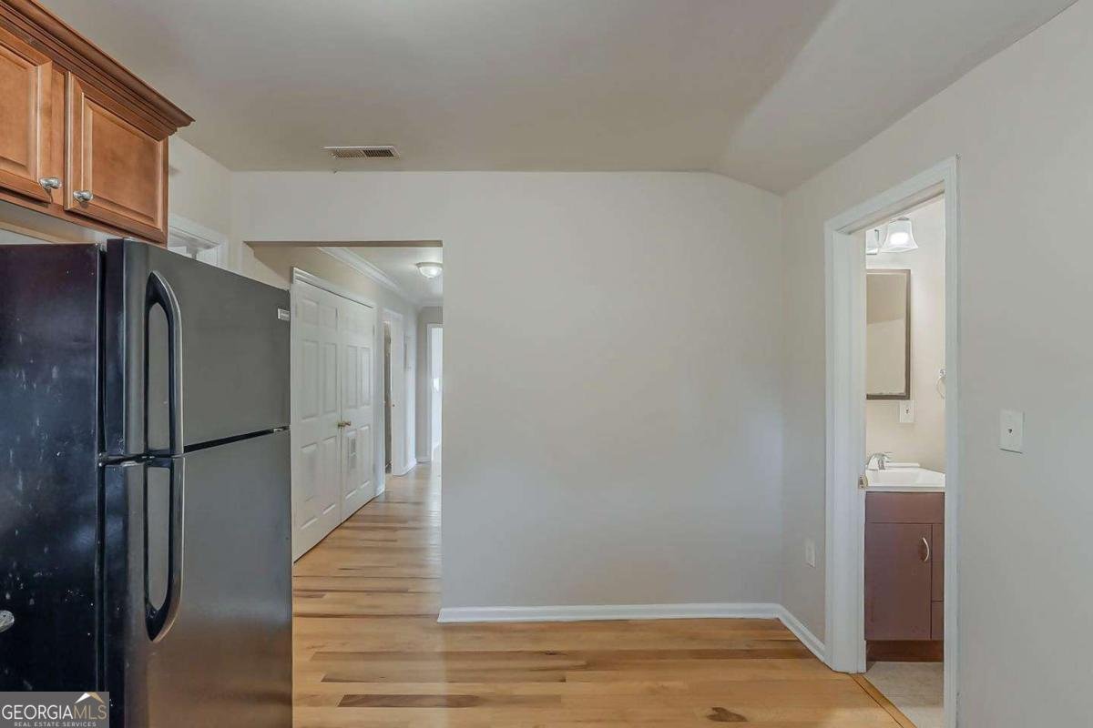 1566 Liberty Avenue Atlanta - 14