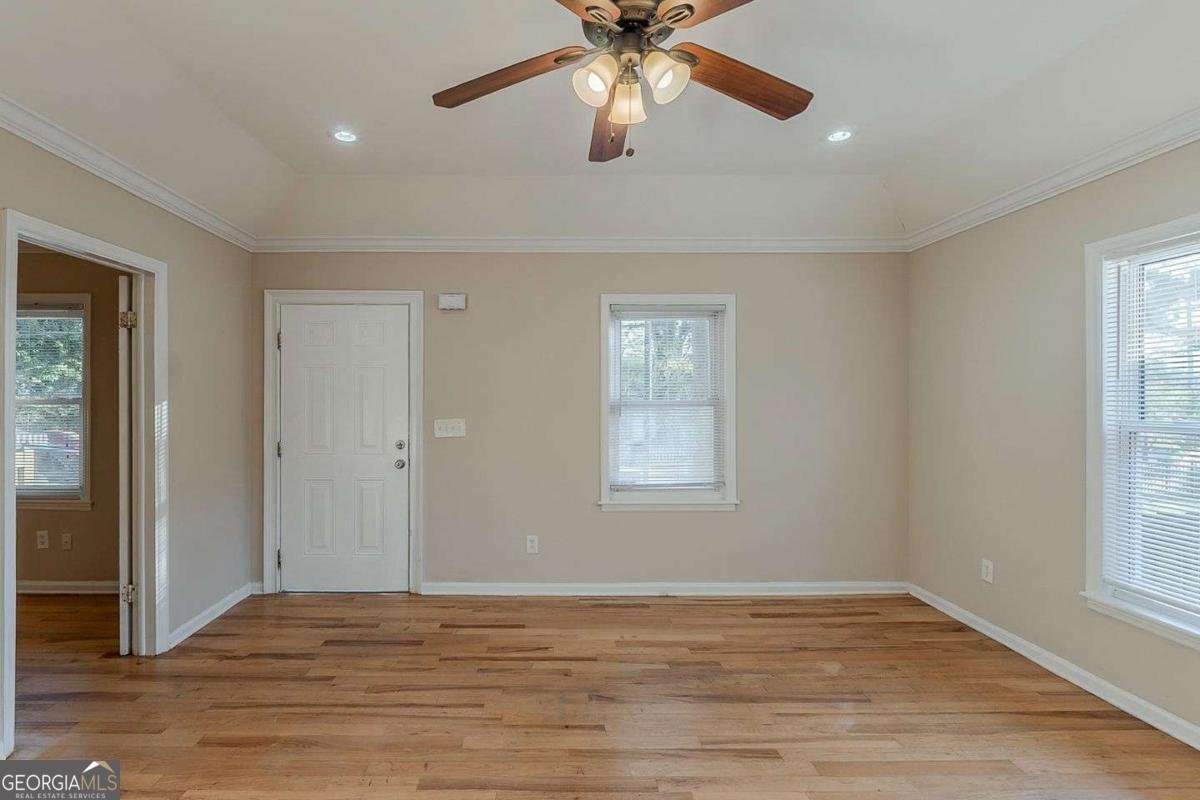 1566 Liberty Avenue Atlanta - 16
