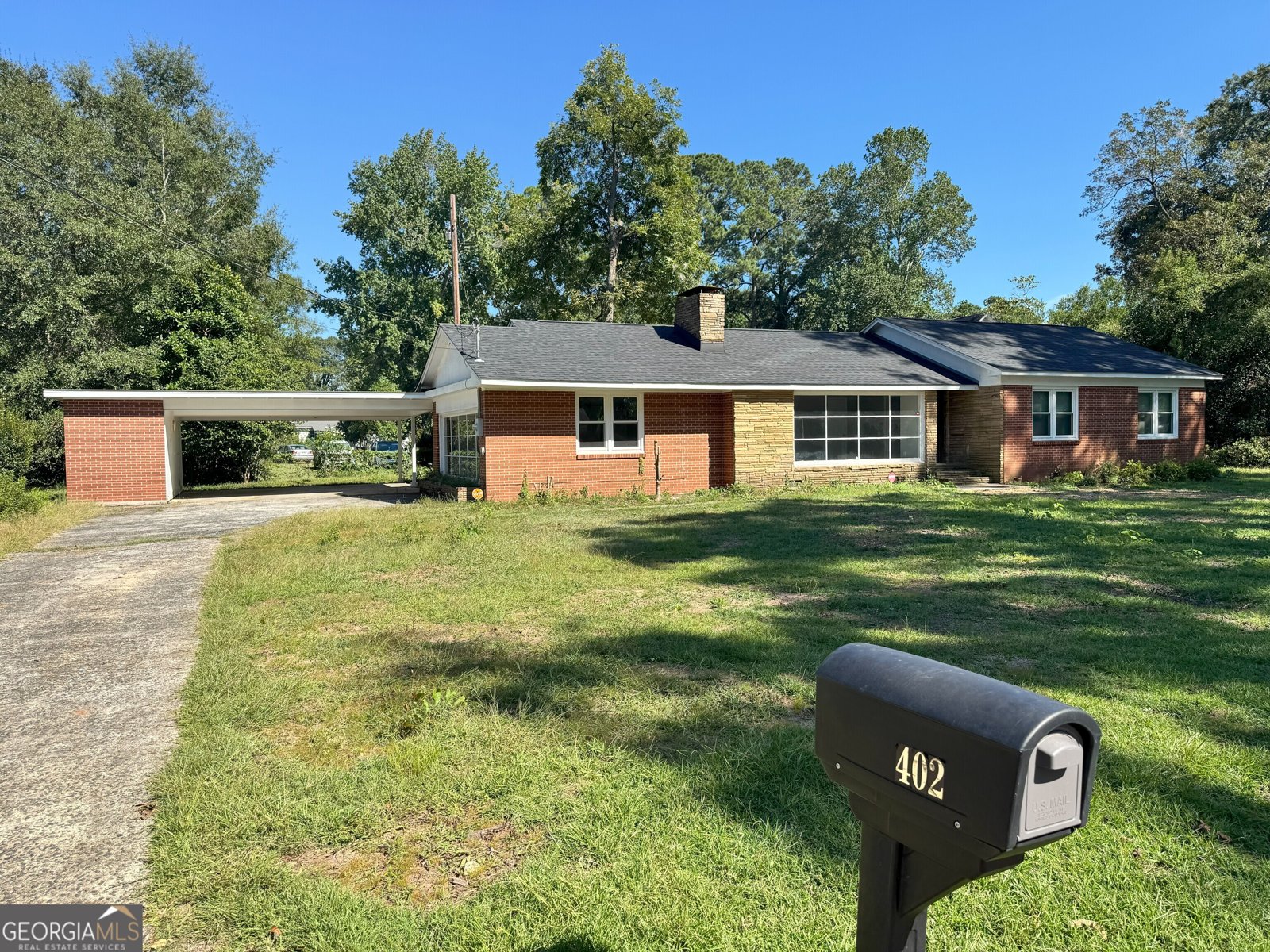 402 Westview Drive Fort Valley - 1