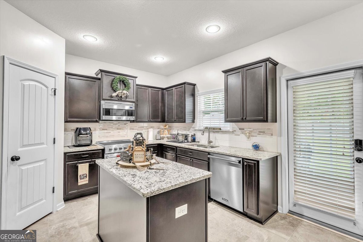 737 English Oak Drive Hinesville - 18