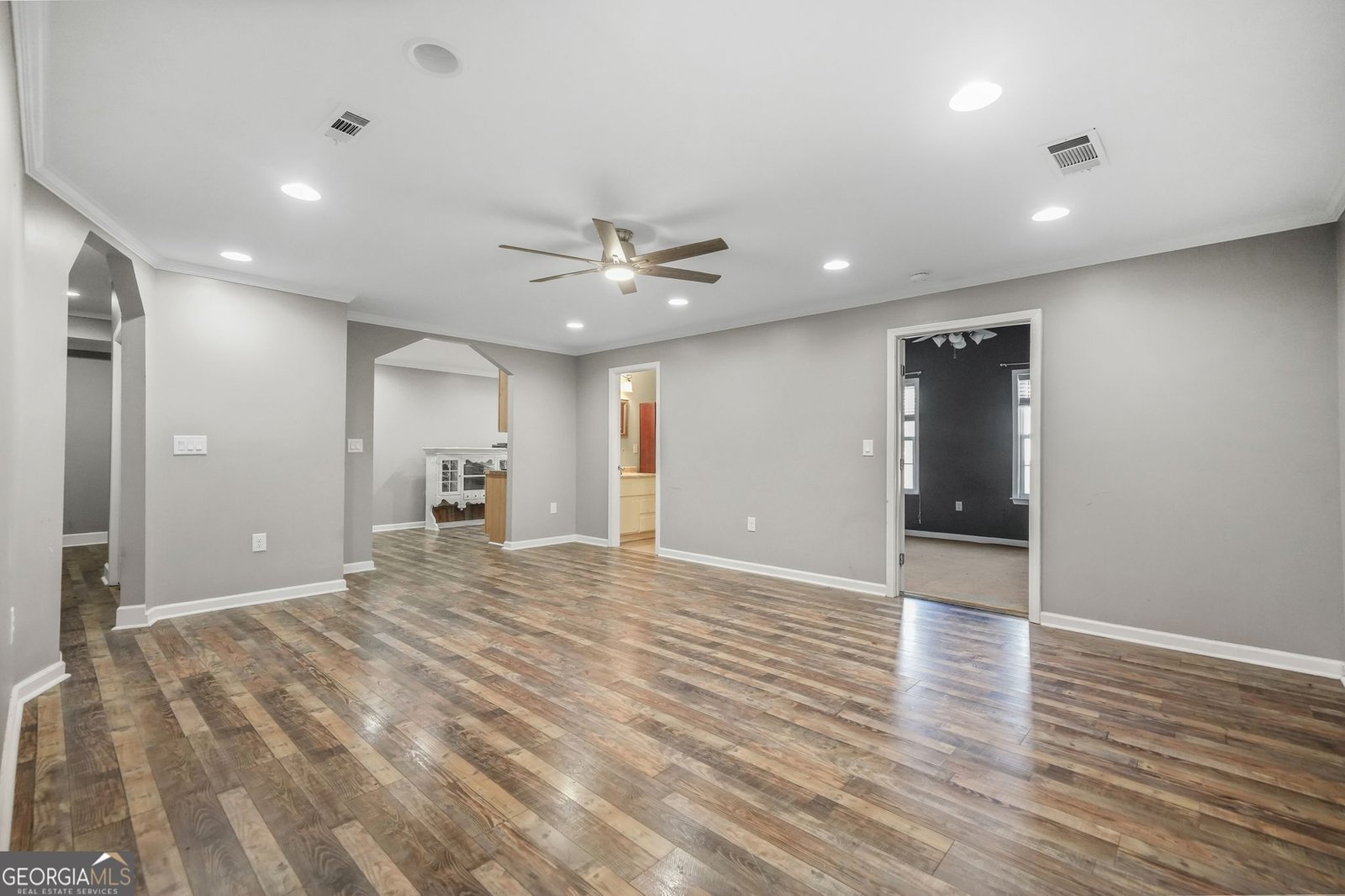 363 Safe Harbor Drive Dallas - 23