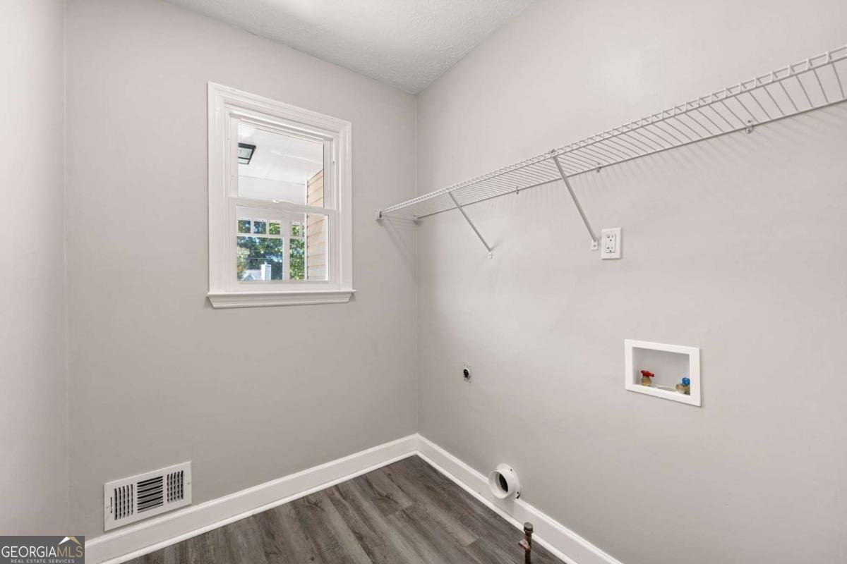 271 Summer Pond Trail Lawrenceville - 4
